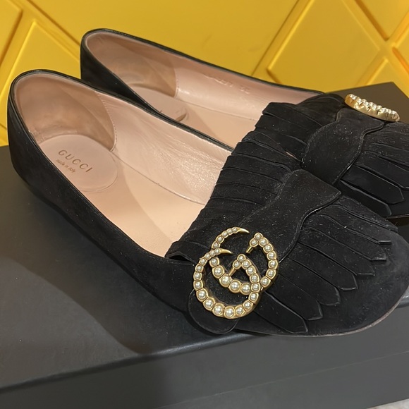 RARE Gucci Marmont Black Suede Flats w/ Pearl GG logo - Picture 2 of 4